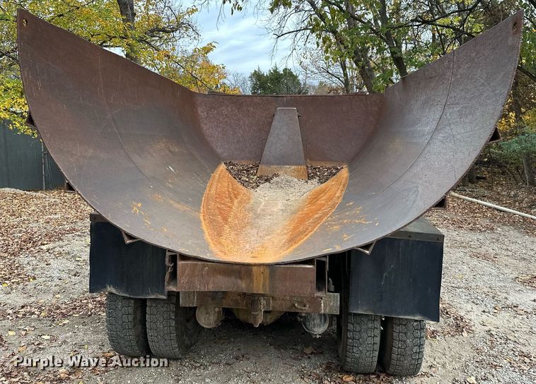 image for item NO9344 1974 Chevrolet C65  dump truck