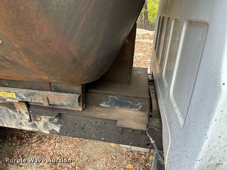 image for item NO9344 1974 Chevrolet C65  dump truck