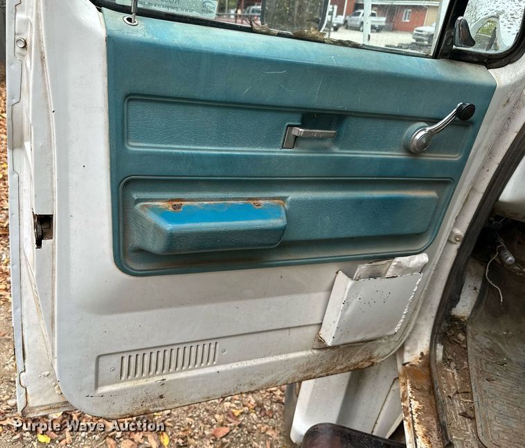 image for item NO9344 1974 Chevrolet C65  dump truck