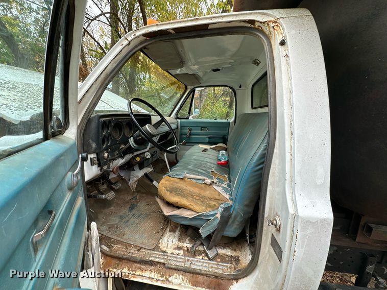 image for item NO9344 1974 Chevrolet C65  dump truck