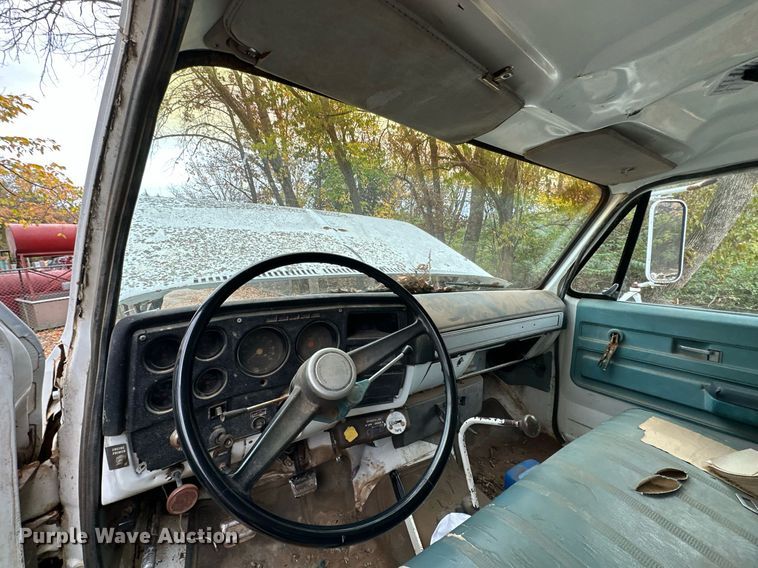 image for item NO9344 1974 Chevrolet C65  dump truck