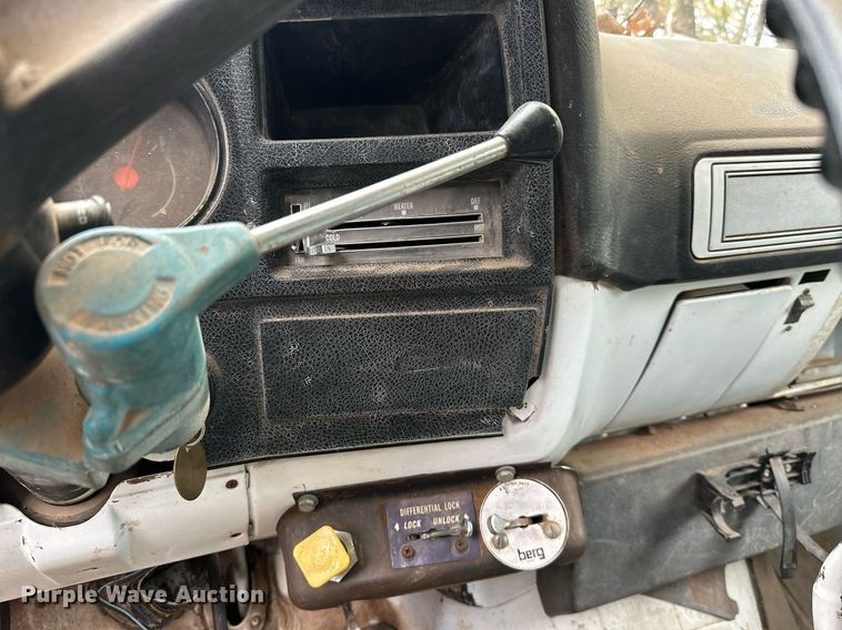 image for item NO9344 1974 Chevrolet C65  dump truck