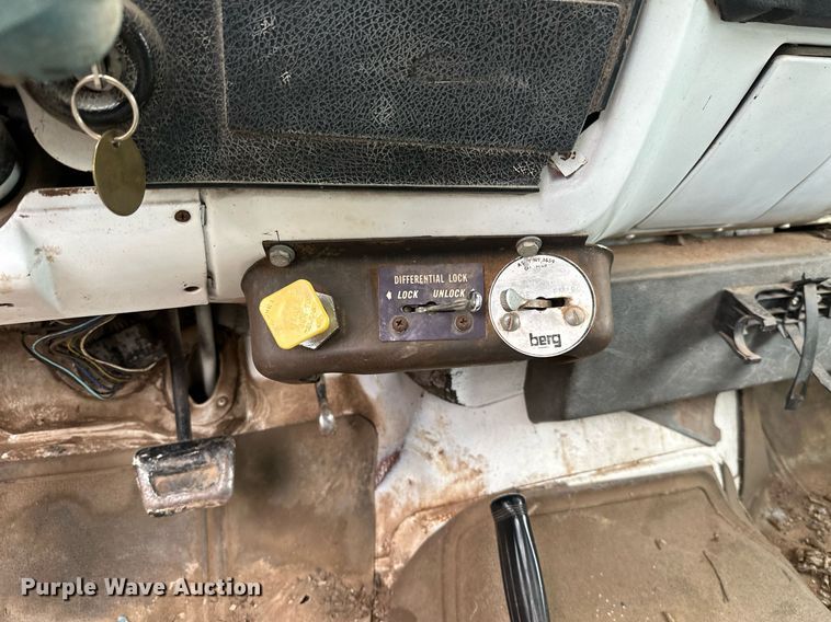 image for item NO9344 1974 Chevrolet C65  dump truck