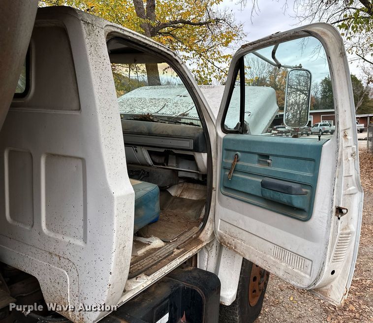 image for item NO9344 1974 Chevrolet C65  dump truck