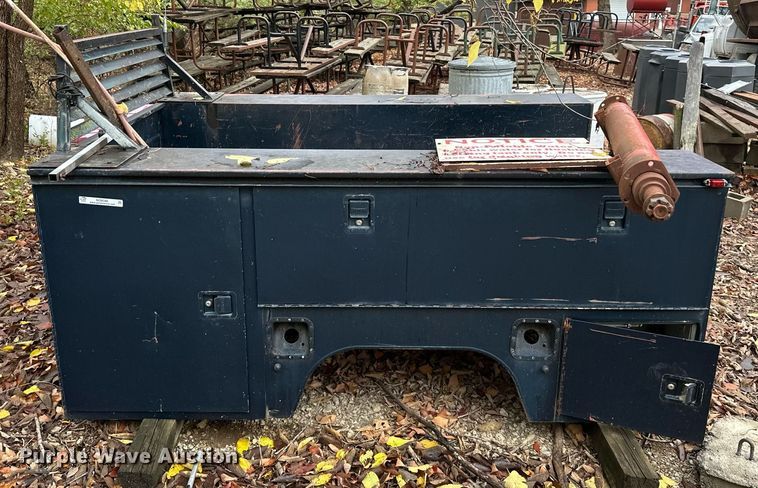 image for item NO9346 Flatbed