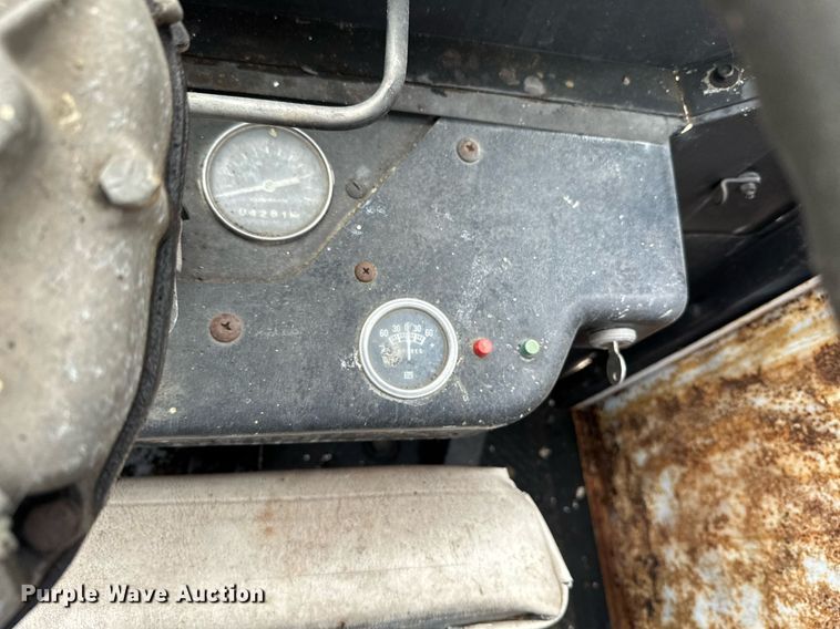 image for item NO9347 Cushman utility vehicle