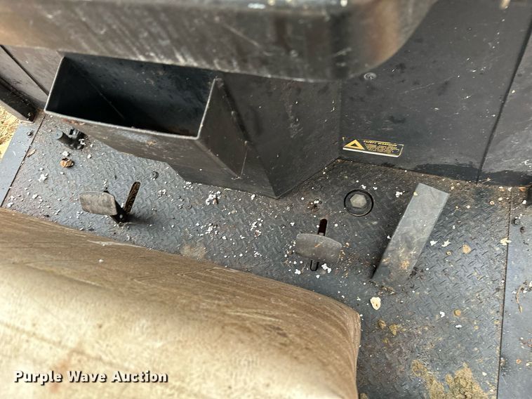 image for item NO9347 Cushman utility vehicle