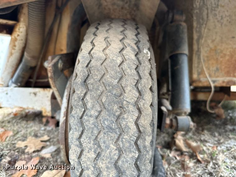 image for item NO9347 Cushman utility vehicle