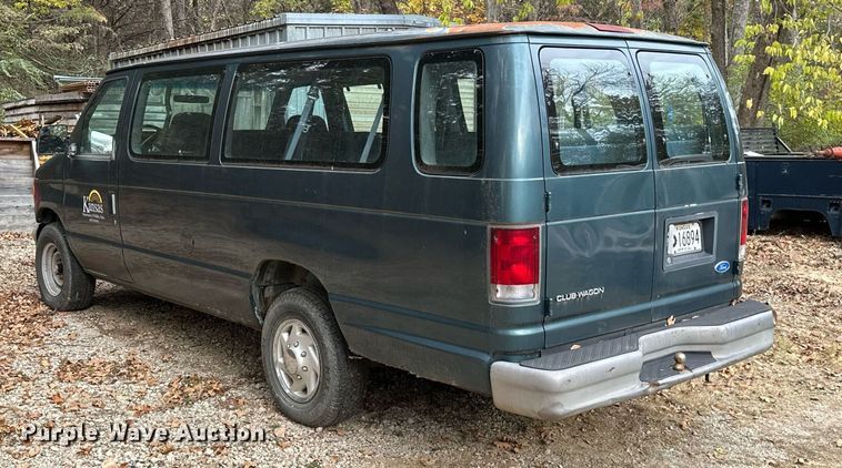 image for item NO9348 1996 Ford Club Wagon  van