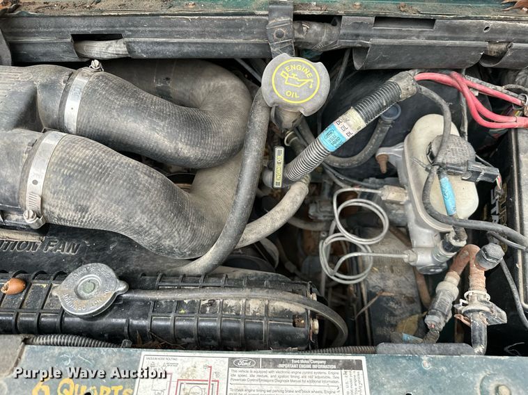 image for item NO9348 1996 Ford Club Wagon  van