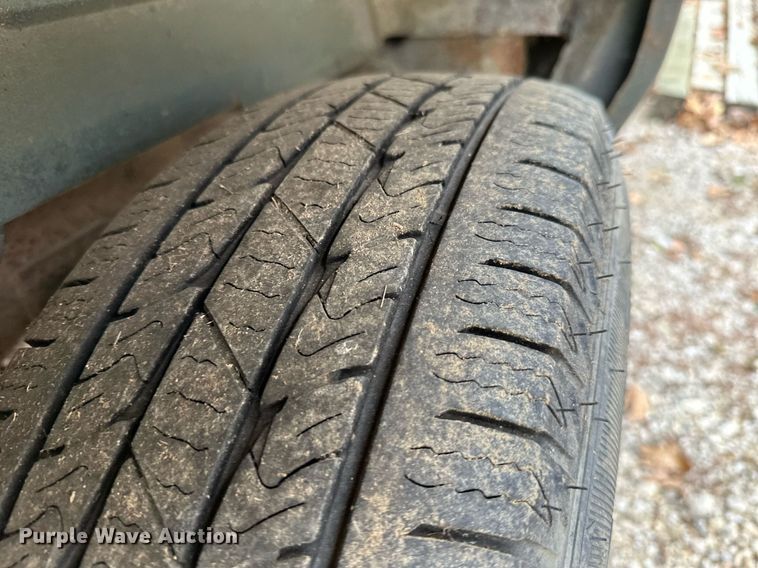 image for item NO9348 1996 Ford Club Wagon  van