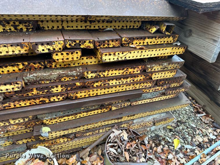 image for item NO9351 Concrete Forms