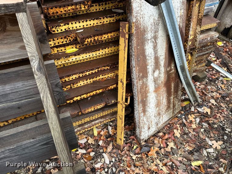 image for item NO9351 Concrete Forms