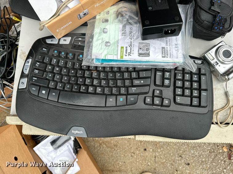 image for item NO9353 Electronics