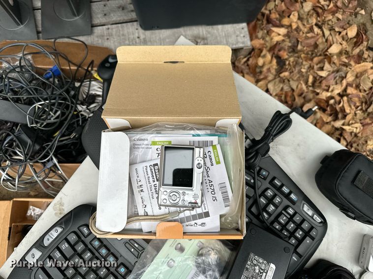 image for item NO9353 Electronics