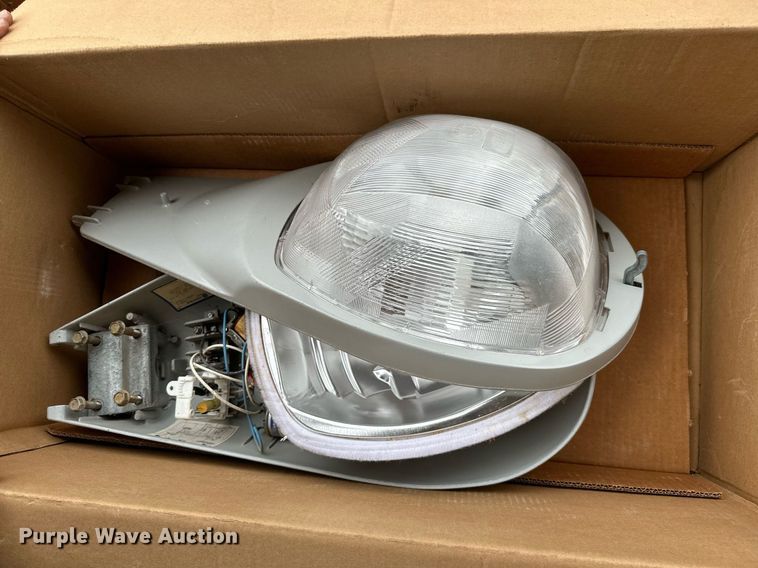 image for item NO9354 Street lights