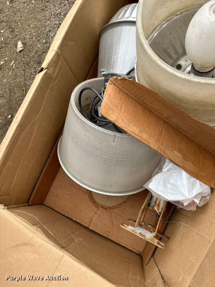 image for item NO9354 Street lights