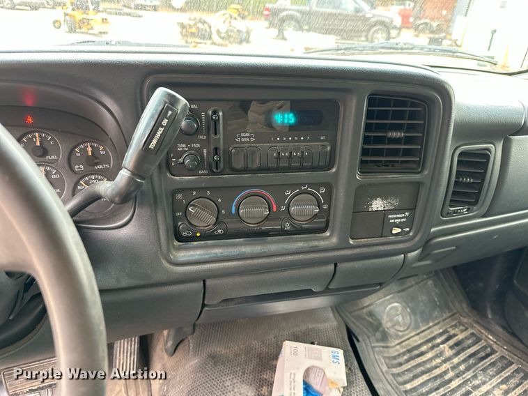 image for item NO9356 2002 Chevrolet Silverado 1500  Ext. Cab pickup truck