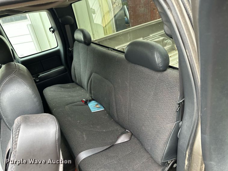 image for item NO9356 2002 Chevrolet Silverado 1500  Ext. Cab pickup truck