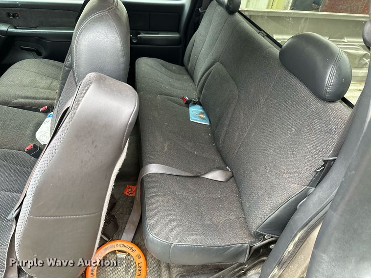 image for item NO9356 2002 Chevrolet Silverado 1500  Ext. Cab pickup truck