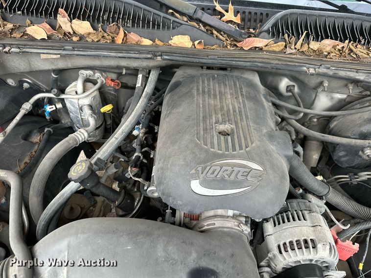 image for item NO9356 2002 Chevrolet Silverado 1500  Ext. Cab pickup truck