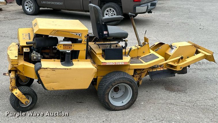image for item NO9358 Hustler 9260  stump grinder