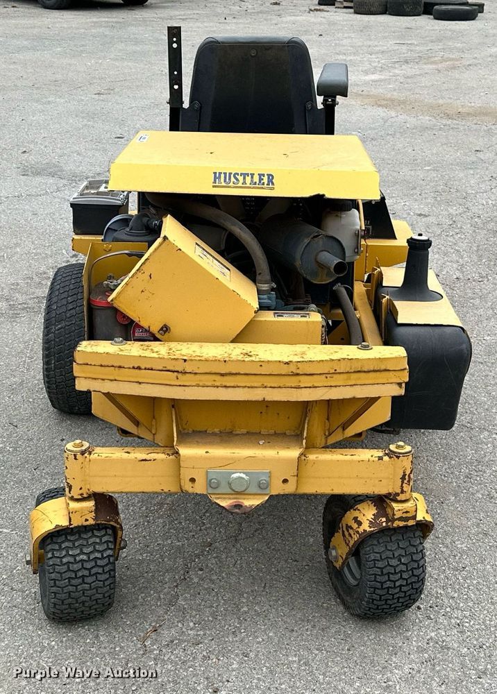 image for item NO9358 Hustler 9260  stump grinder