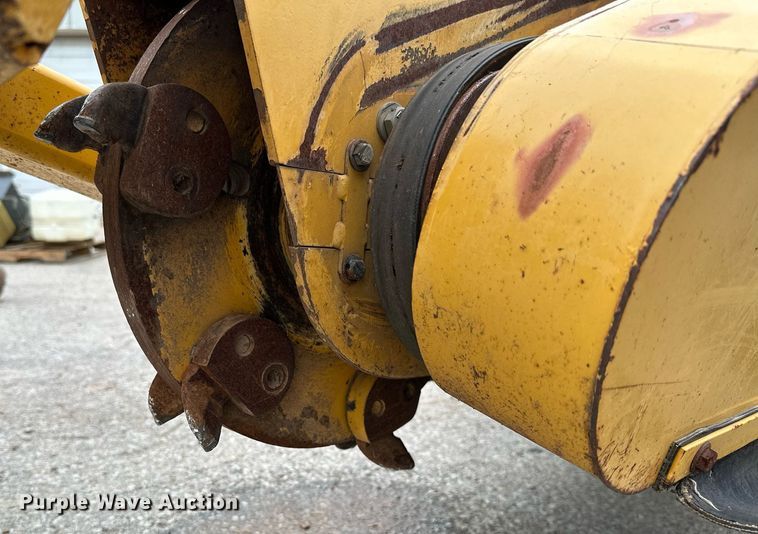 image for item NO9358 Hustler 9260  stump grinder