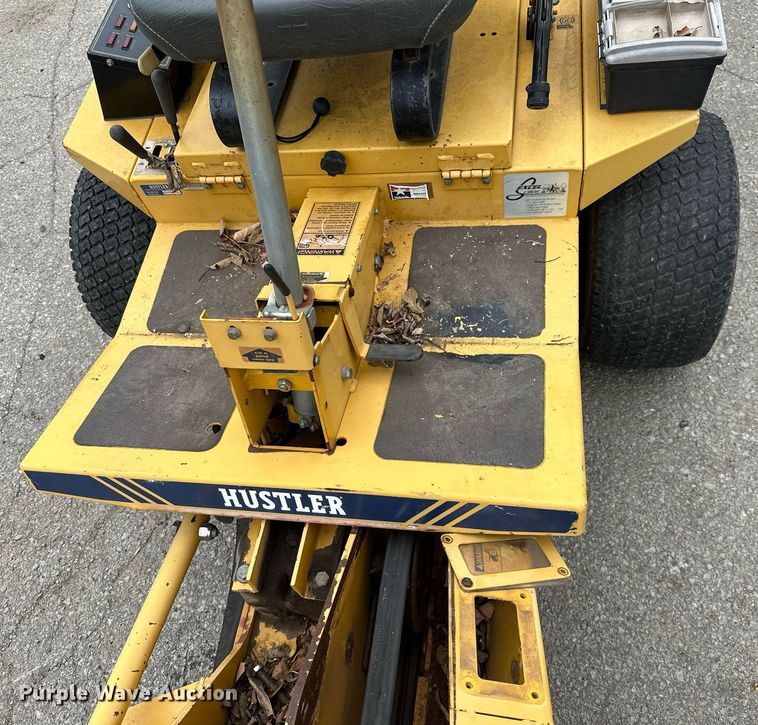 image for item NO9358 Hustler 9260  stump grinder