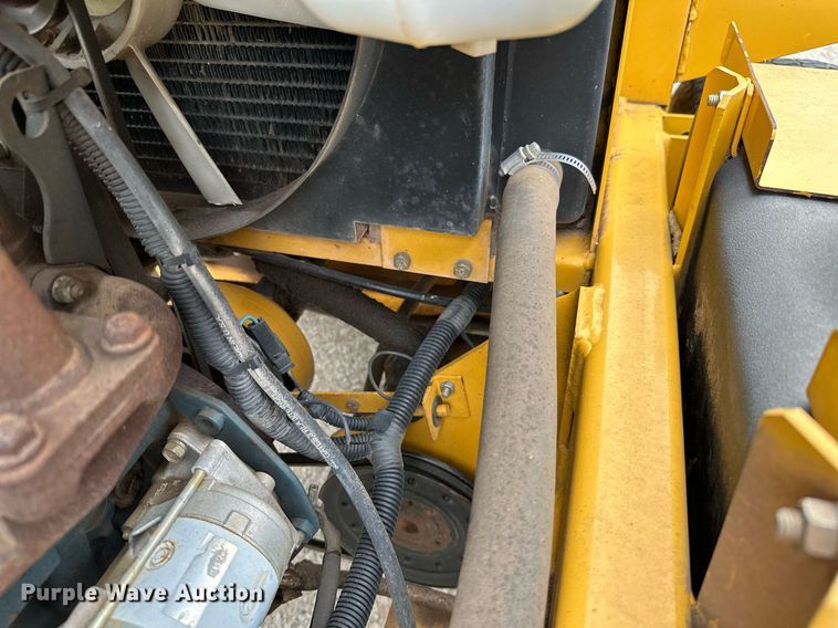 image for item NO9358 Hustler 9260  stump grinder