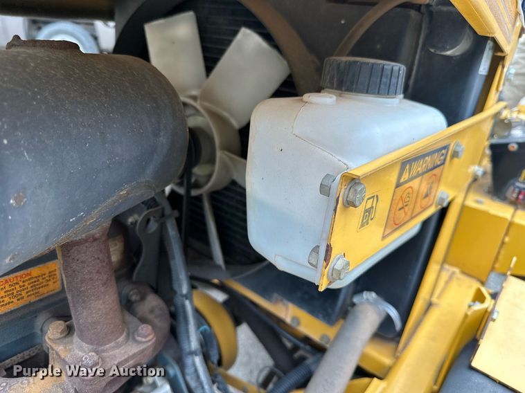 image for item NO9358 Hustler 9260  stump grinder