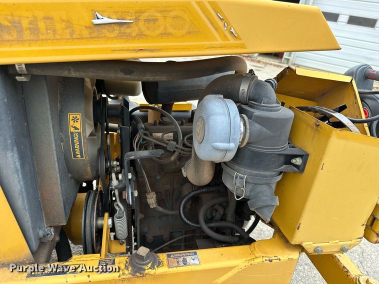 image for item NO9358 Hustler 9260  stump grinder