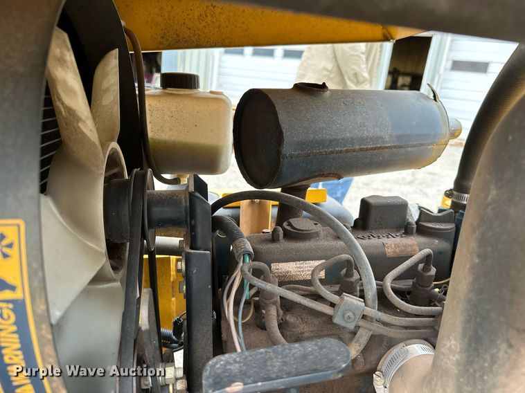 image for item NO9358 Hustler 9260  stump grinder