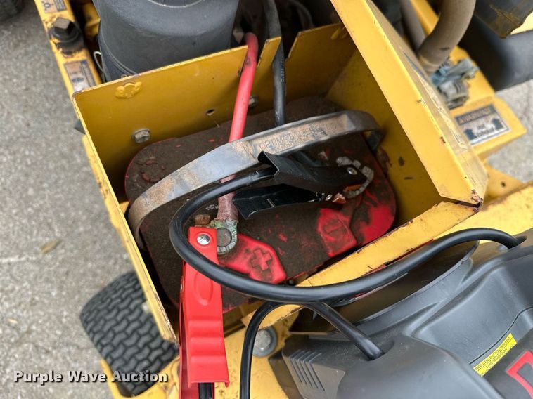 image for item NO9358 Hustler 9260  stump grinder