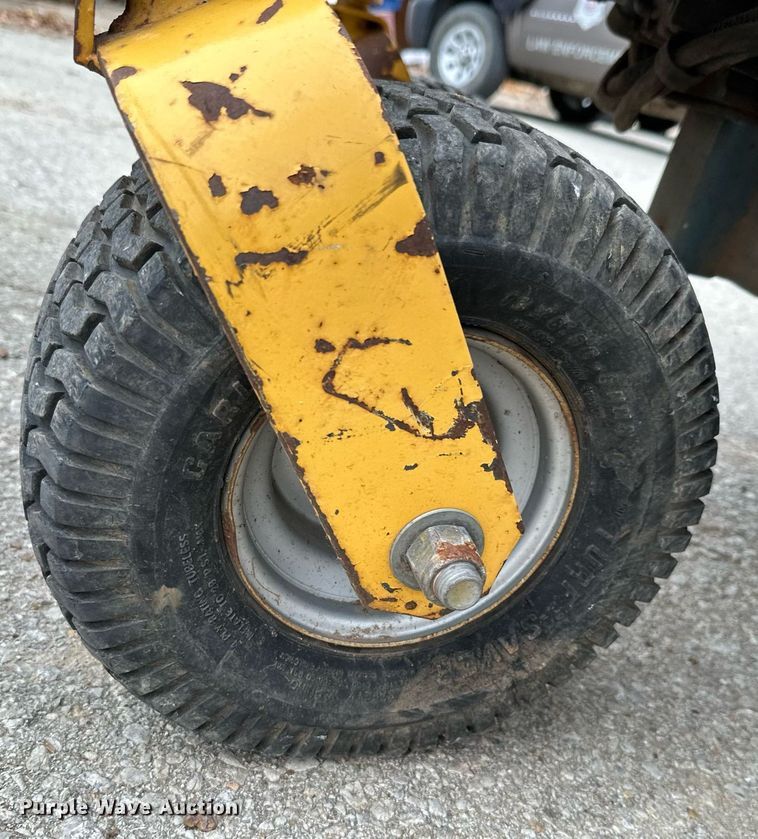 image for item NO9358 Hustler 9260  stump grinder