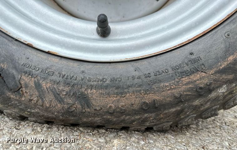 image for item NO9358 Hustler 9260  stump grinder