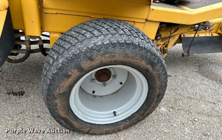 image for item NO9358 Hustler 9260  stump grinder