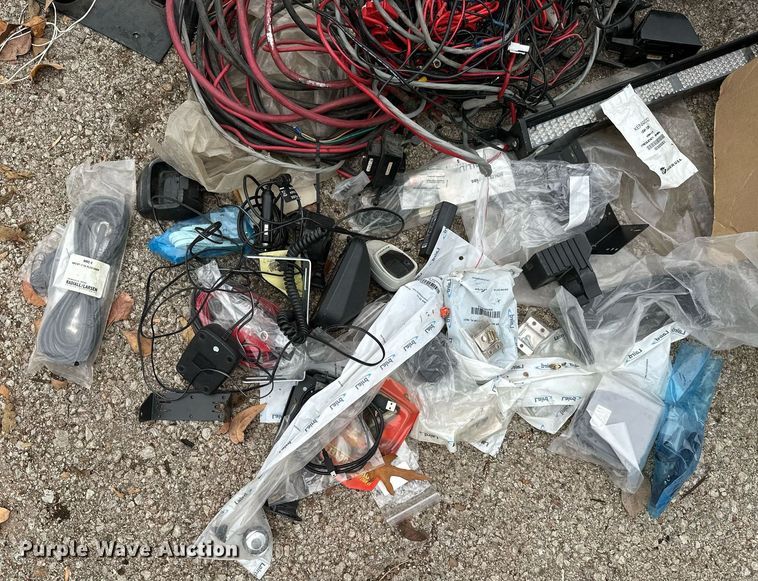 image for item NO9359 Law enforcement equipment