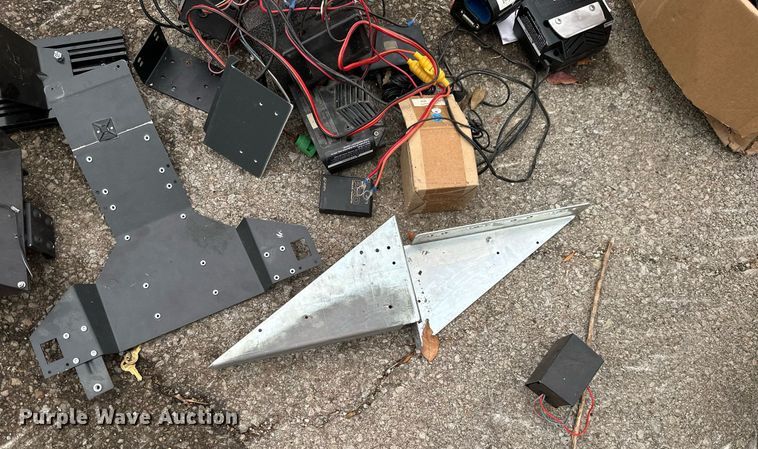 image for item NO9359 Law enforcement equipment