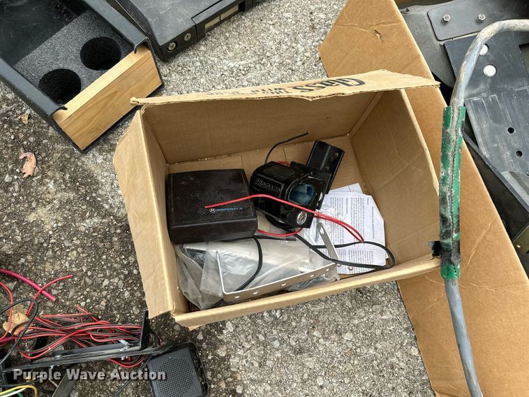 image for item NO9359 Law enforcement equipment