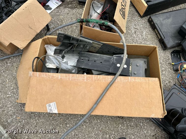 image for item NO9359 Law enforcement equipment