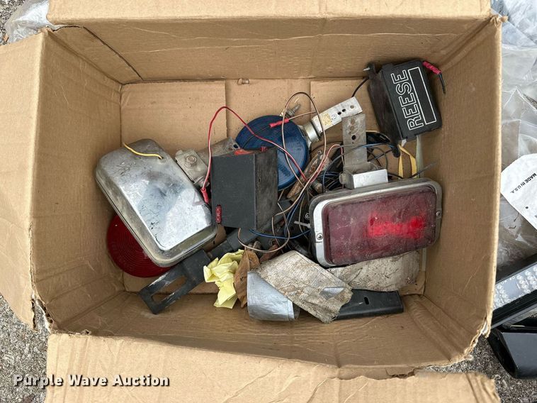 image for item NO9359 Law enforcement equipment