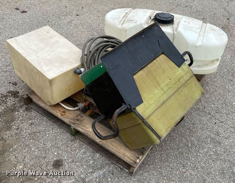 image for item NO9360 (3) poly tanks