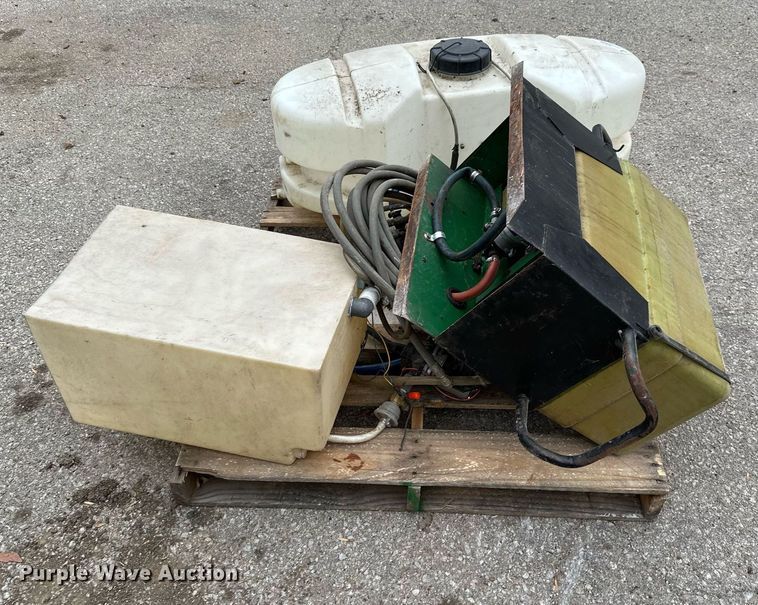 image for item NO9360 (3) poly tanks