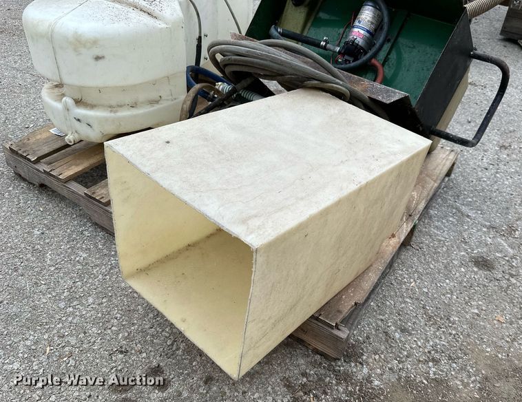 image for item NO9360 (3) poly tanks