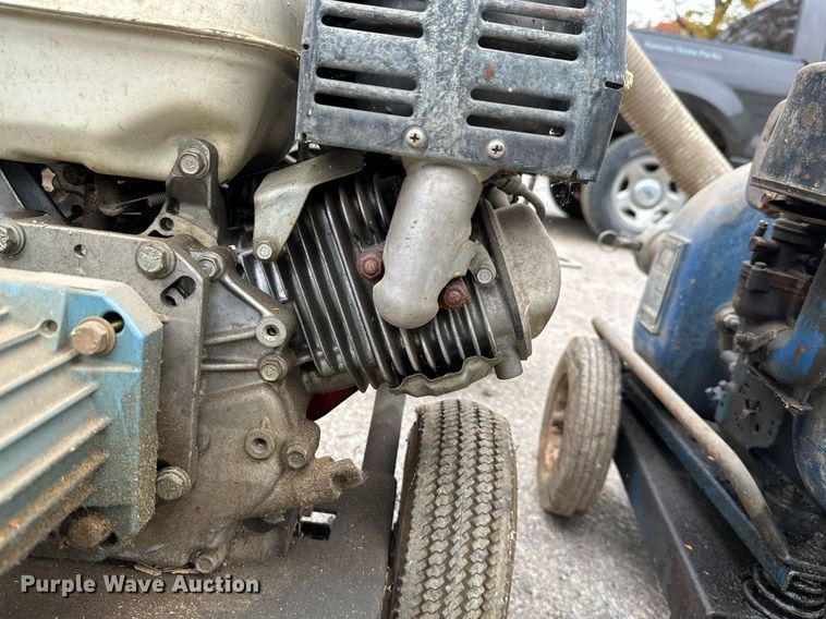 image for item NO9361 (5) single cylinder gas engines