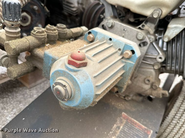 image for item NO9361 (5) single cylinder gas engines