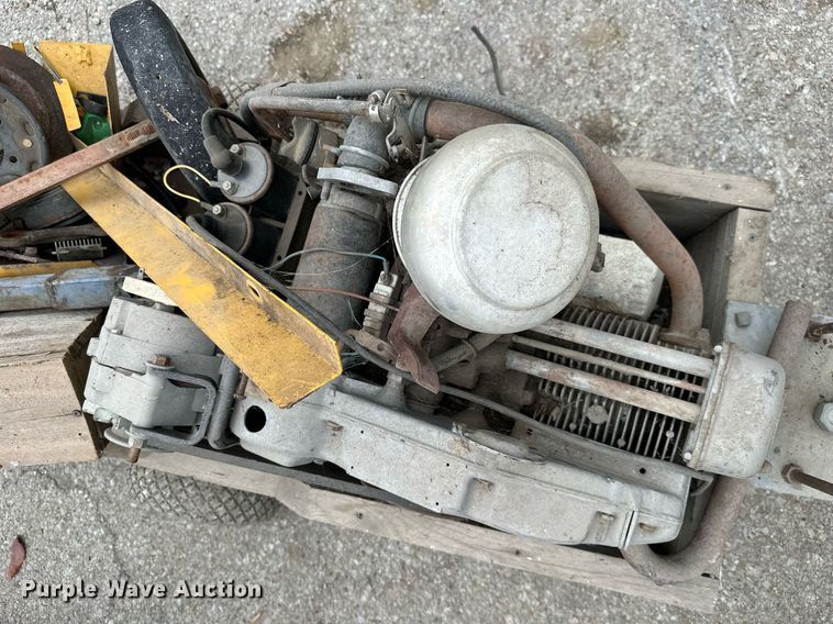 image for item NO9361 (5) single cylinder gas engines