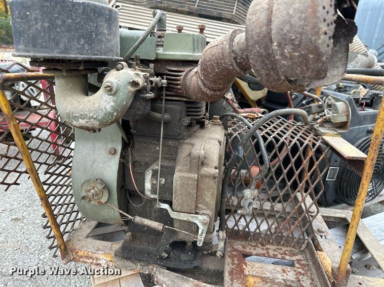 image for item NO9361 (5) single cylinder gas engines