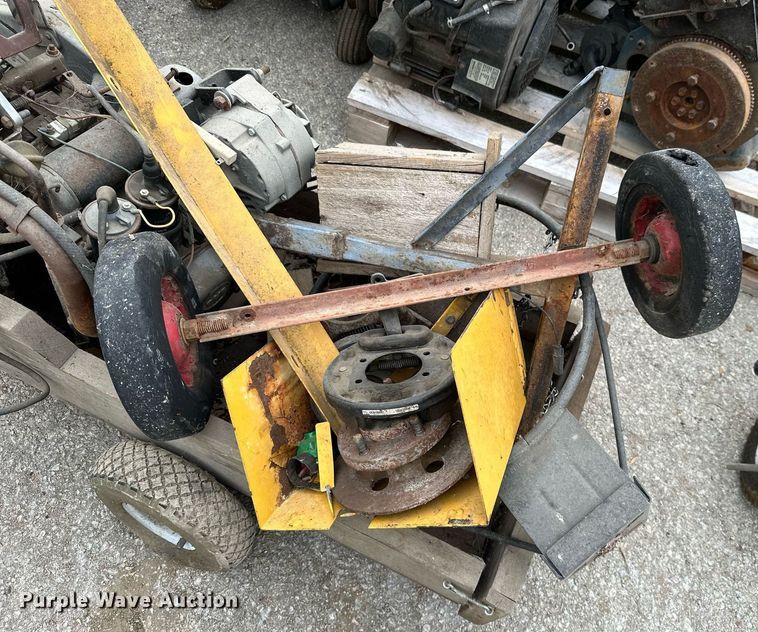 image for item NO9361 (5) single cylinder gas engines